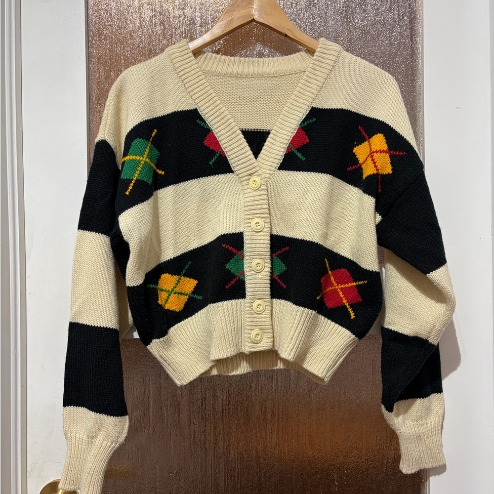 Vintage Cropped Knit Argyl Cardigan